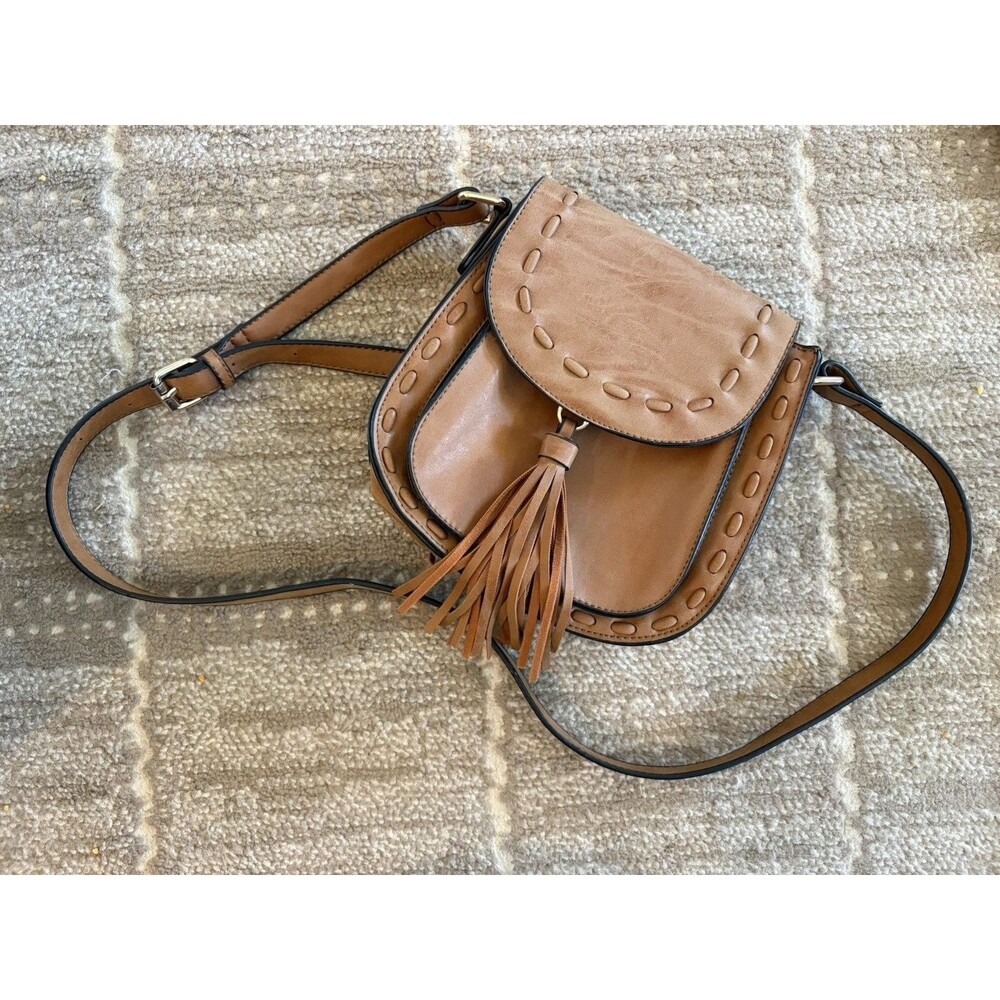 Bass & Co Brown Leather Tassel Crossbody Bag Boho Western Saddle Style